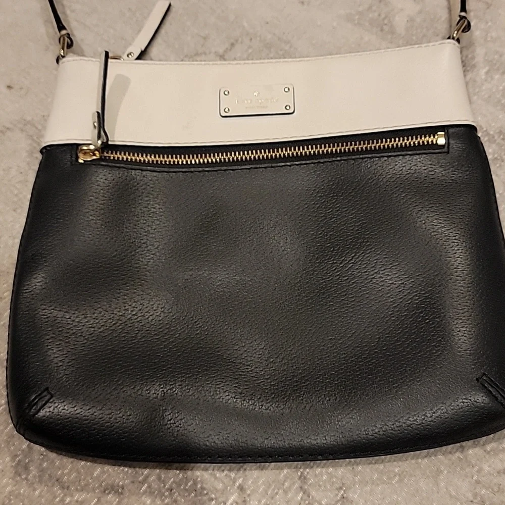 Kate Spade Grove Street Rima Crossbody Two-Tone Black and Cream Bag